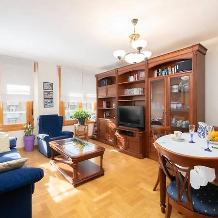 Apartamento Con Piscina * Gijon
