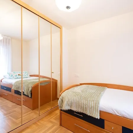 Apartamento Con Piscina Apartment Gijon